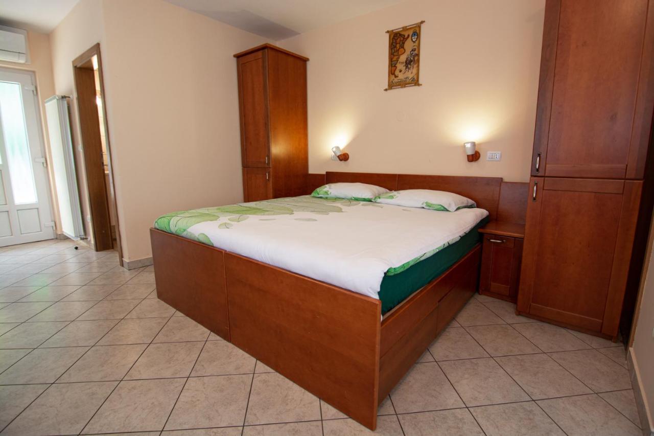 Guest House Kocanija Ilirska Bistrica Extérieur photo